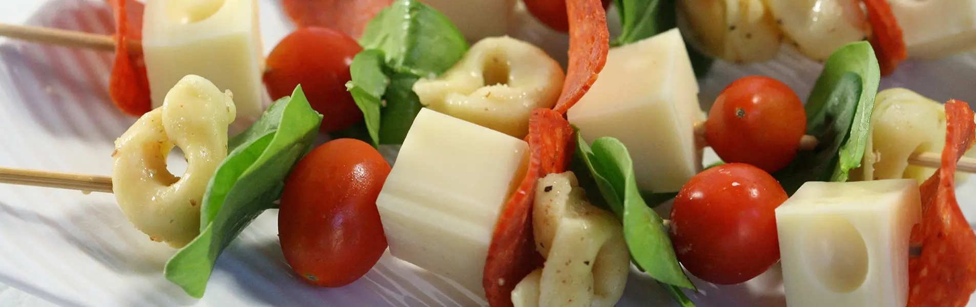 Antipasti Holiday Skewers | Midwest Dairy