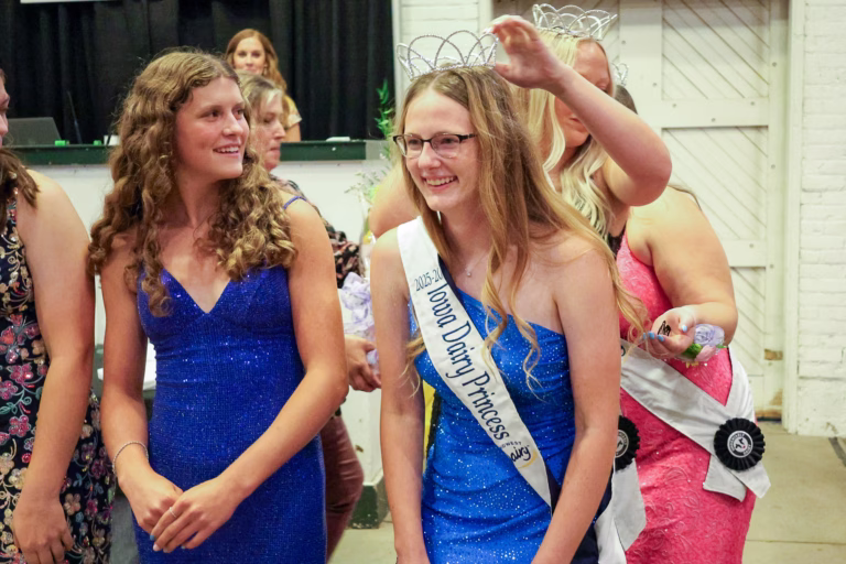 Kelsey Timp Iowa Dairy Princess Crowning